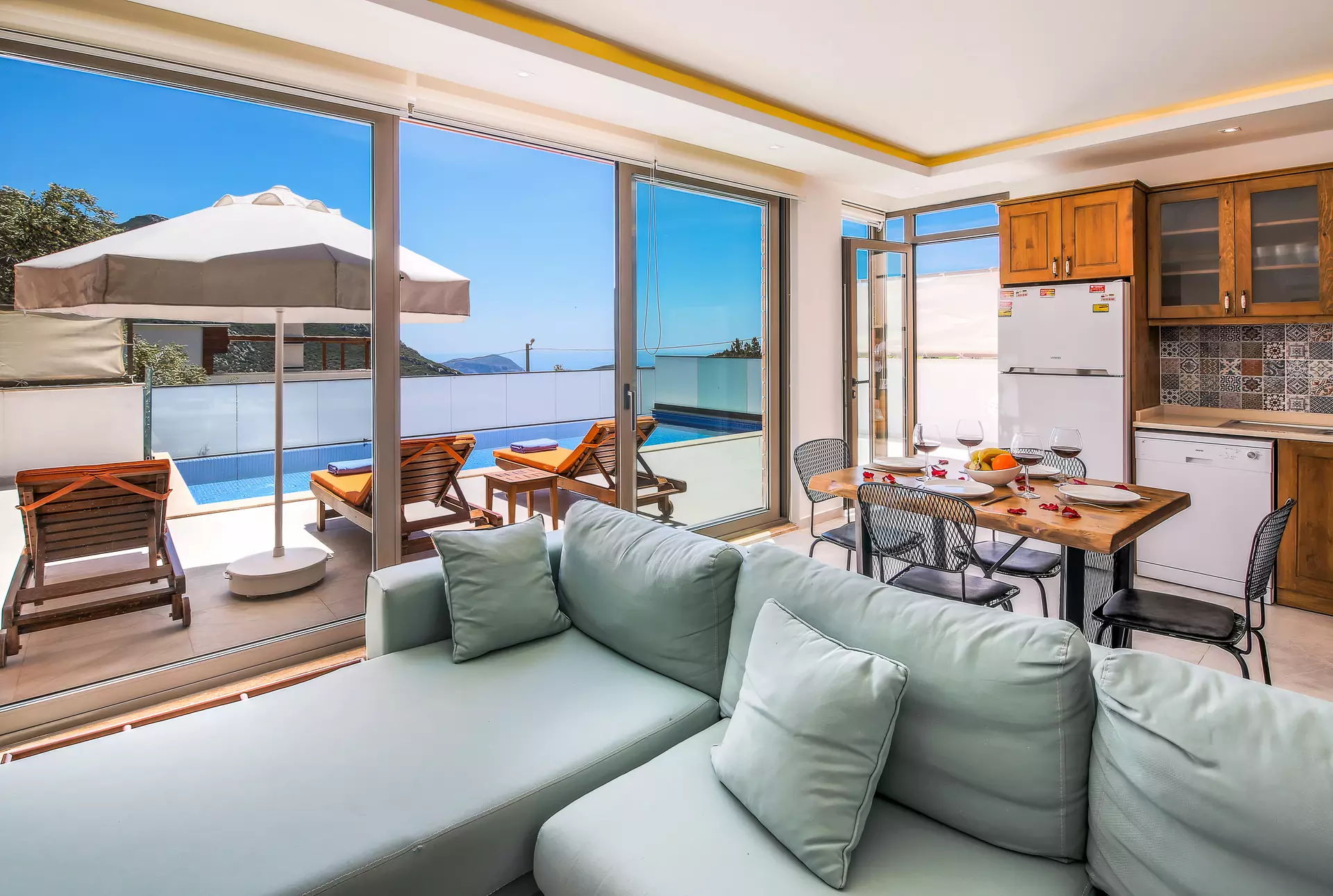 Secluded Sea‑View Family Escape image 2 of 26