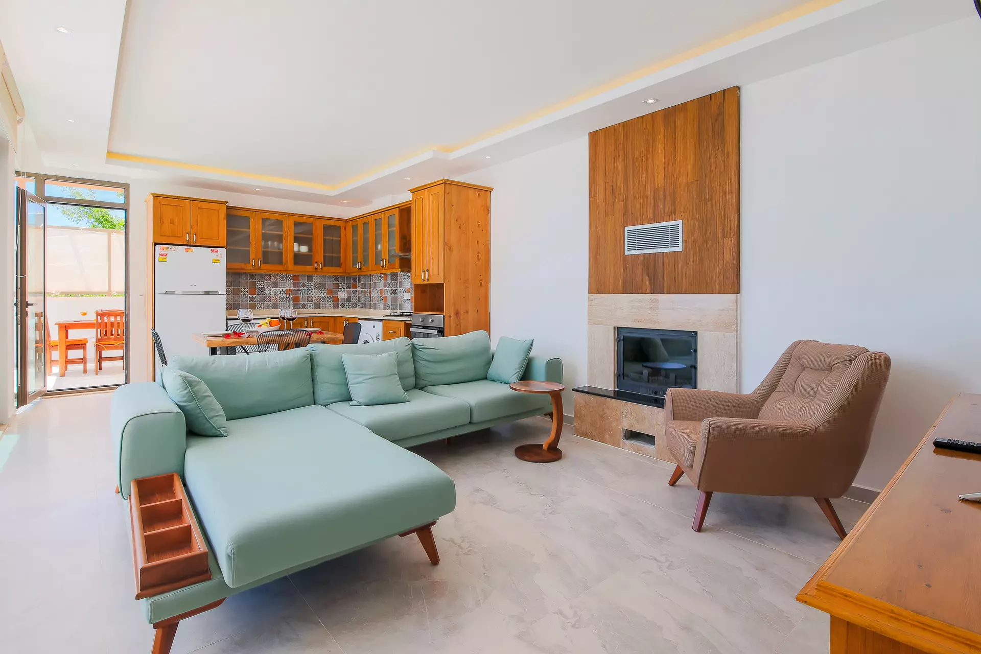 Secluded Sea‑View Family Escape image 5 of 26