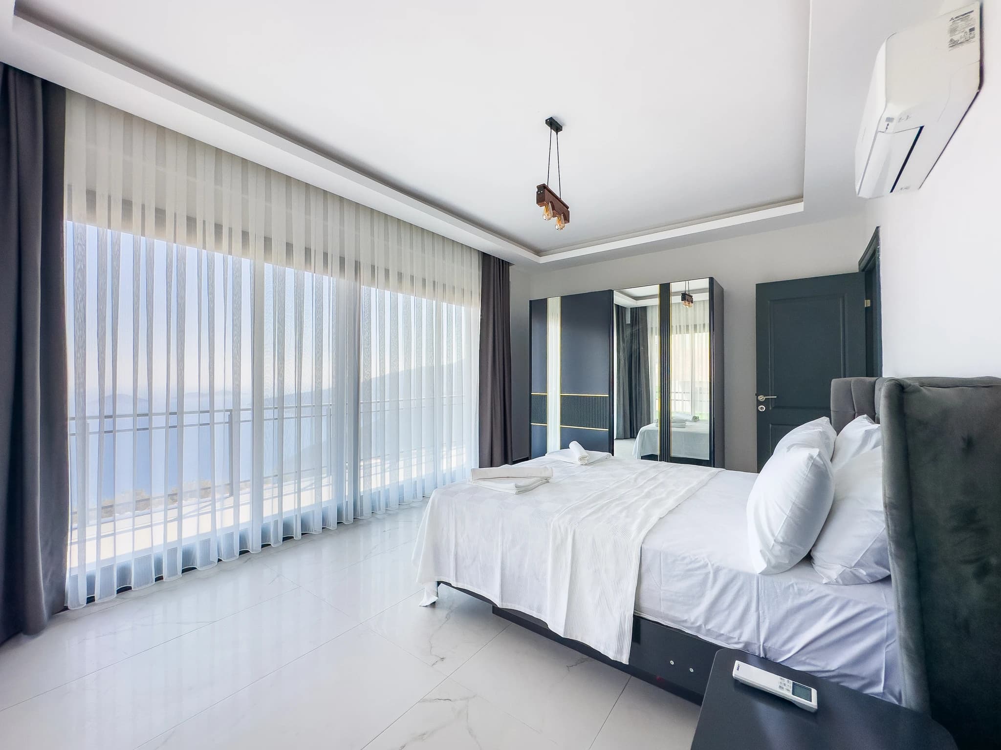 Schlafzimmer 2