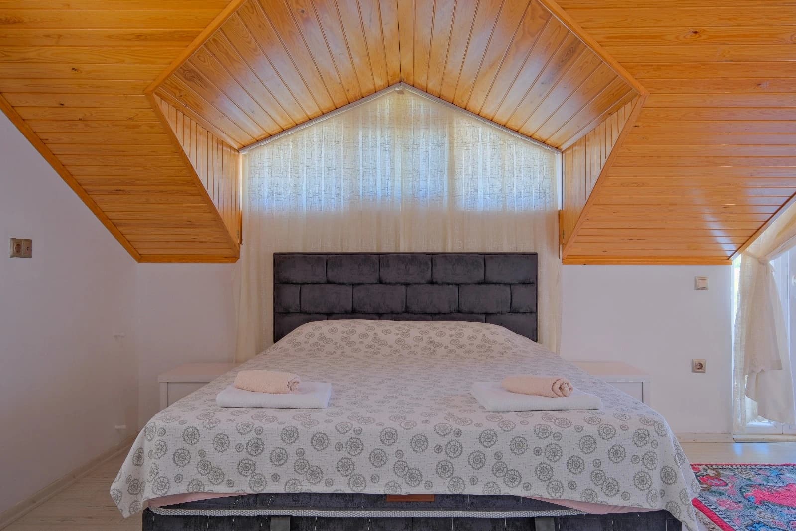 Schlafzimmer 1