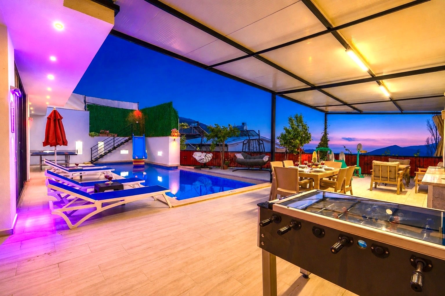 Honeymoon Villa with Jacuzzi - Fully Sheltered Pool & Foosball in Islamlar