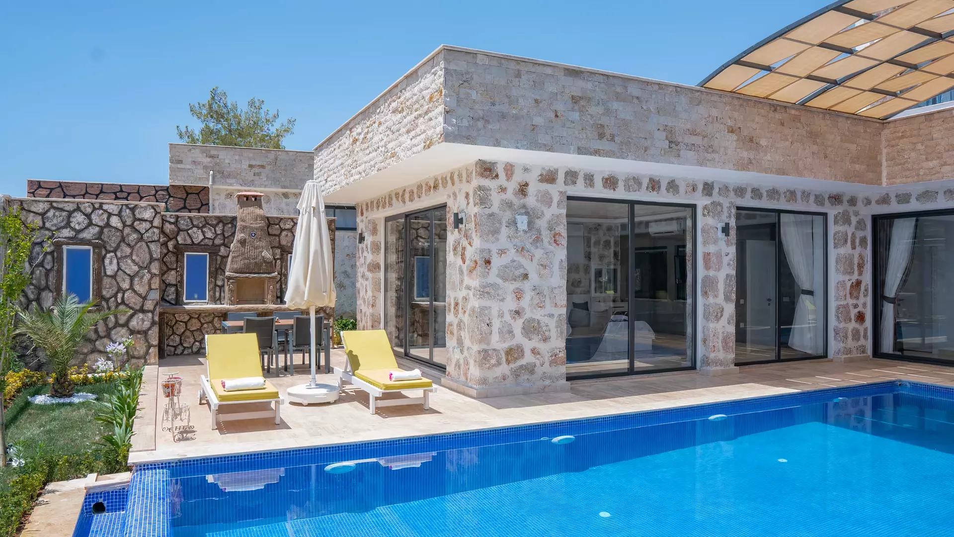 Stone Villa with Jacuzzi & Heated Pool - Year-Round Holiday in Islamlar image 1 of 37