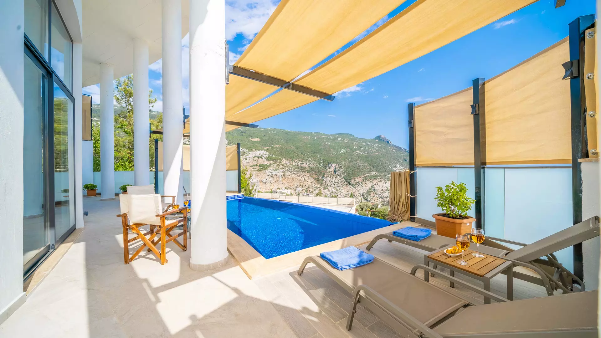 Secluded Honeymoon Studio Escape image 5 of 42