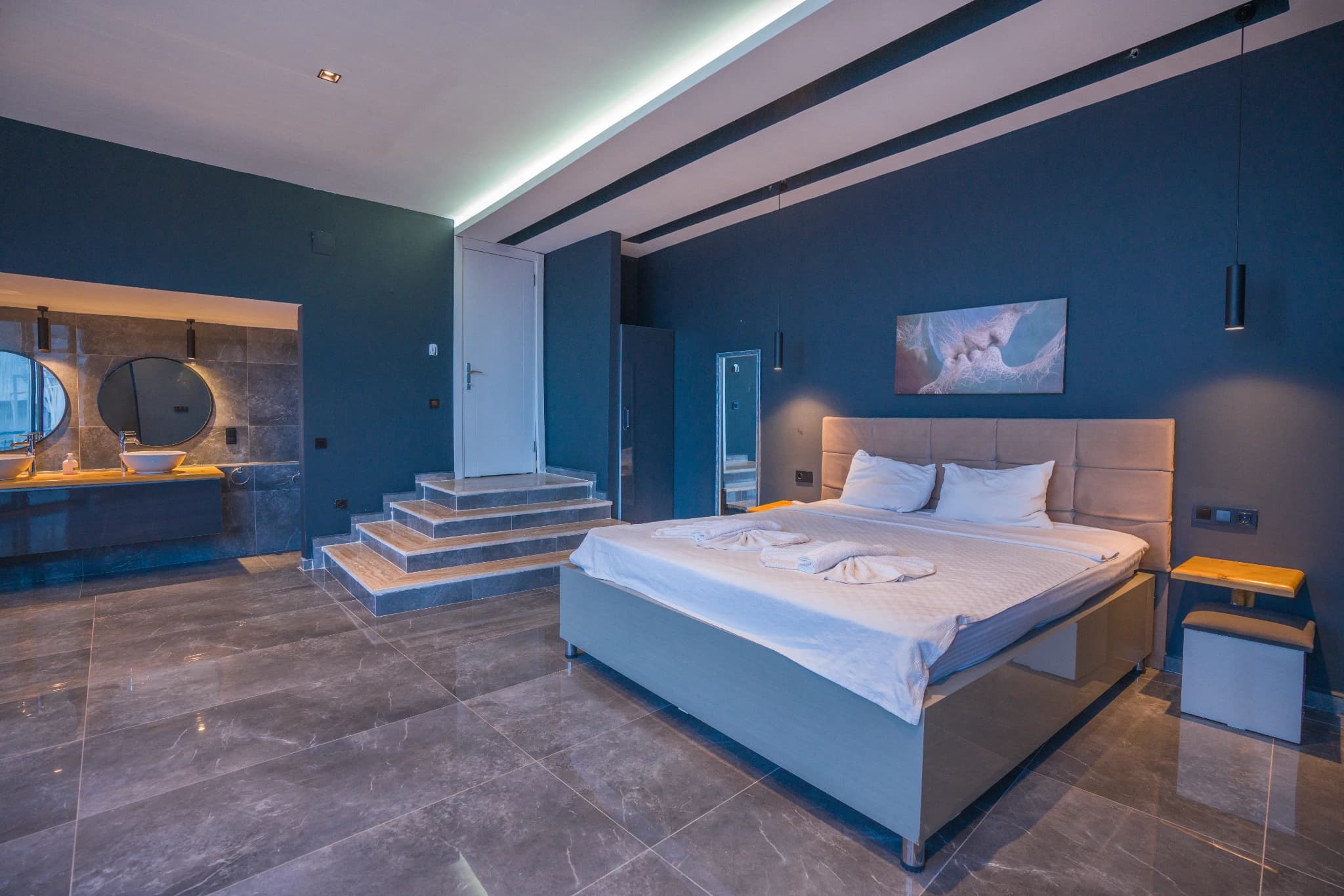 Luxusvilla mit Doppel-Whirlpool - Geschützter Pool & Meerblick in Kalkan Akbel