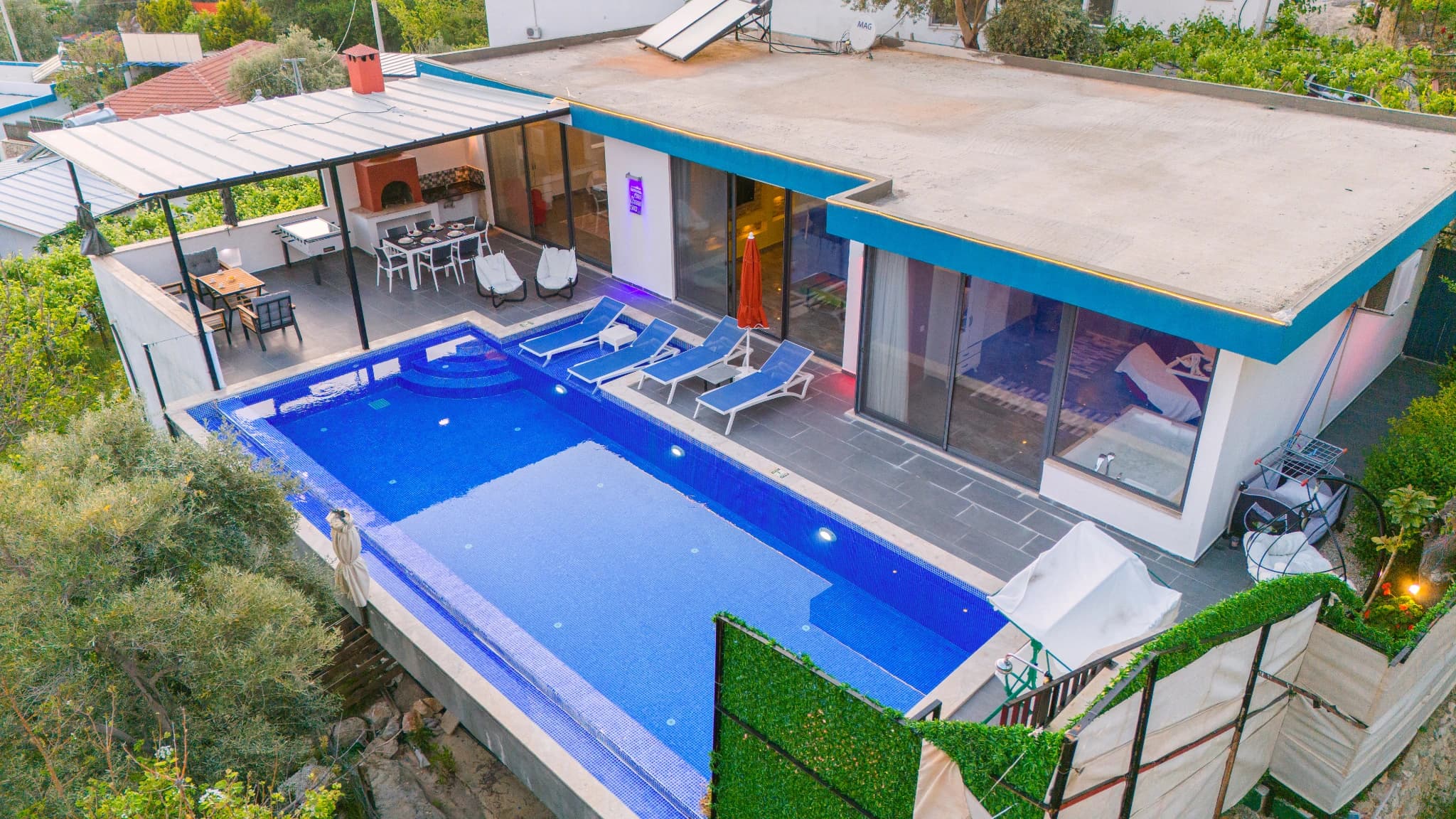 Honeymoon Villa with Jacuzzi - Fully Sheltered Pool & Nature View in Islamlar