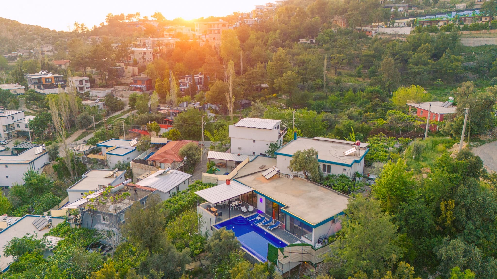 Honeymoon Villa with Jacuzzi - Fully Sheltered Pool & Nature View in Islamlar